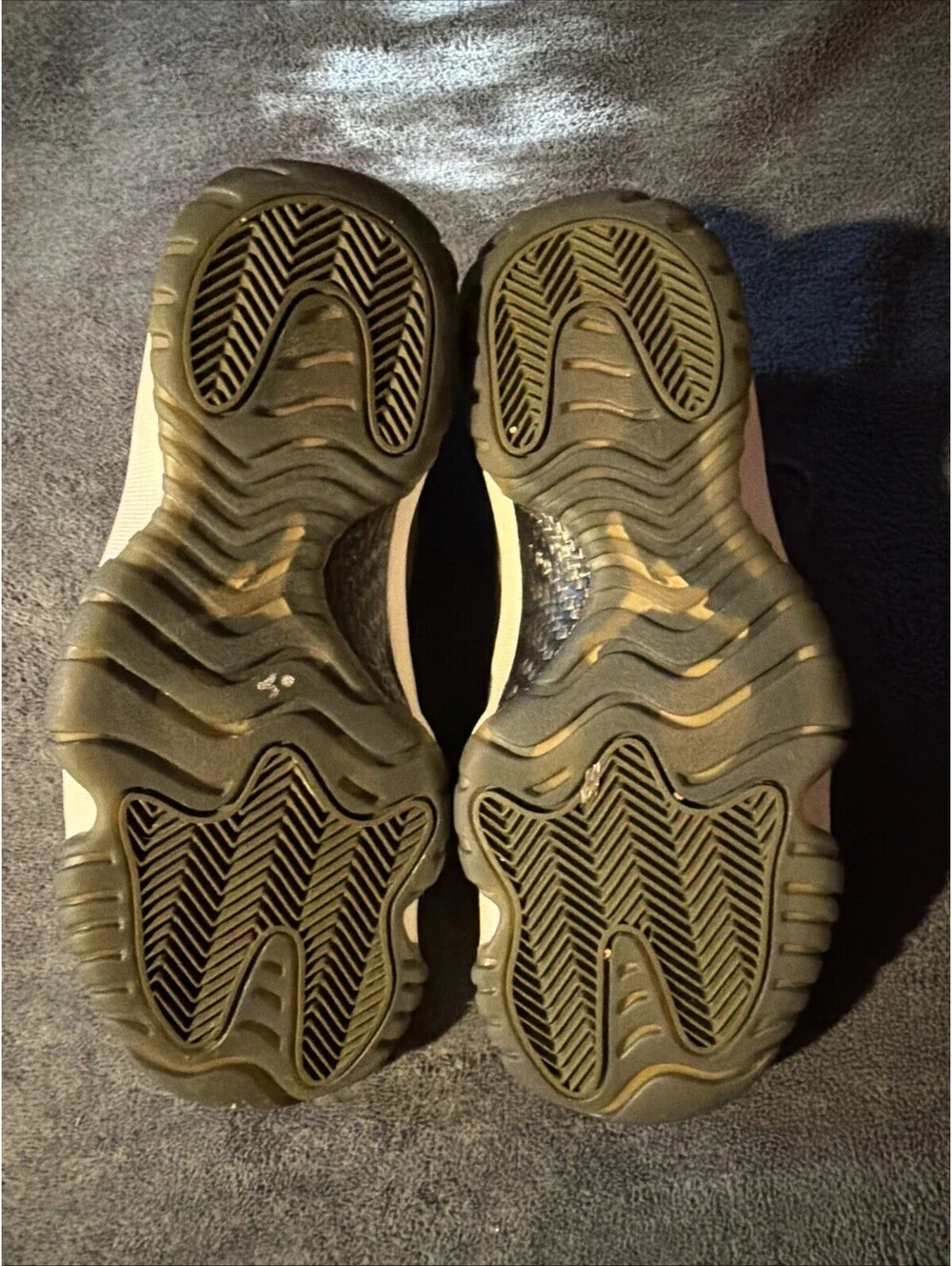 Nike Air Jordan Future Olive Canvas AR0726-300 Size 7